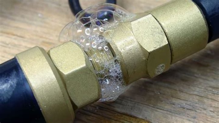 How do you find a leak in a tube?